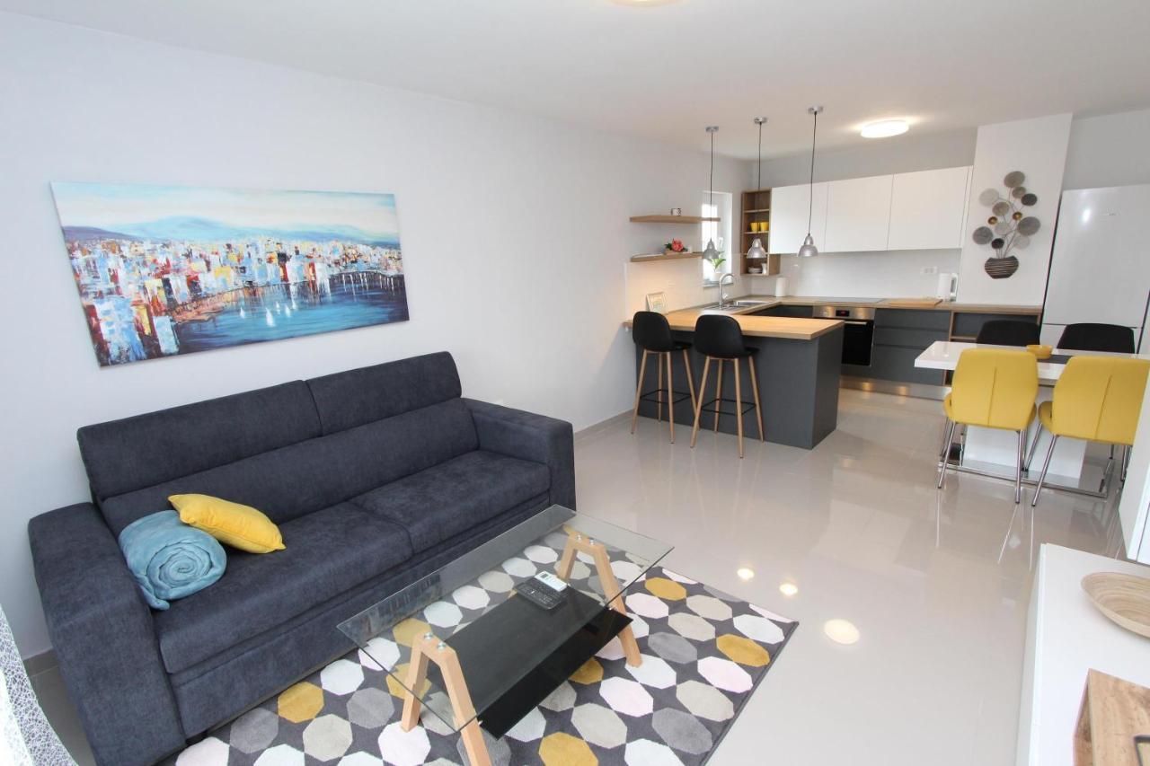 Apartment Sorriso 2 Rovinj Luaran gambar